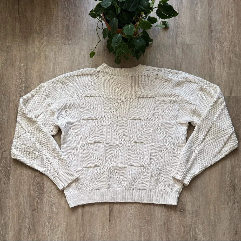 Women’s vintage 80’s Oversized Cream Knit Sweater 100% Cotton